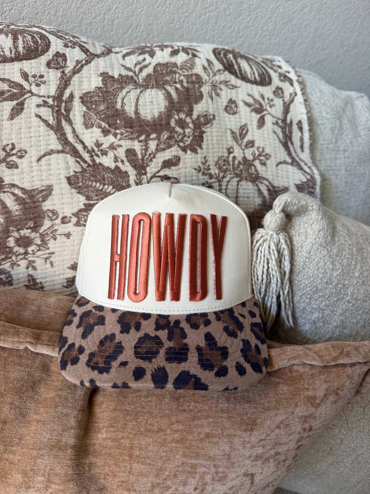 Faux Embroidery Trucker - Howdy