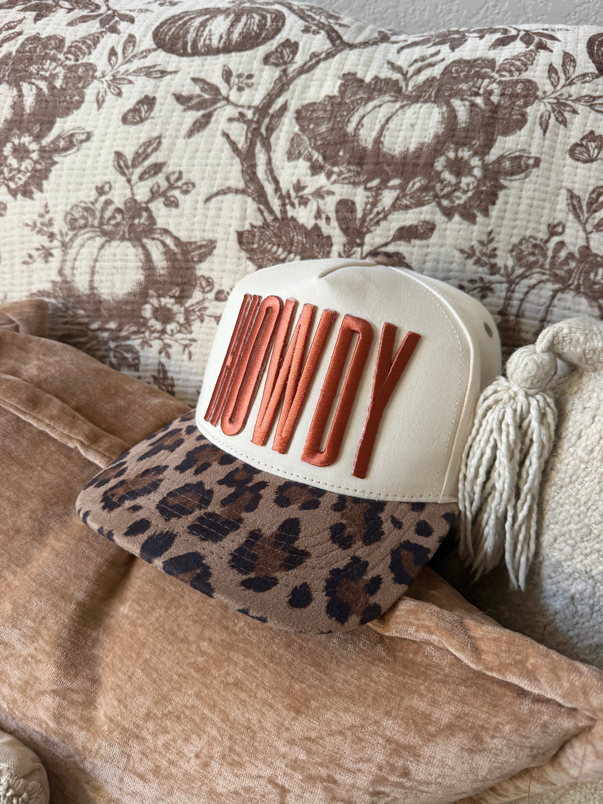 Faux Embroidery Trucker - Howdy
