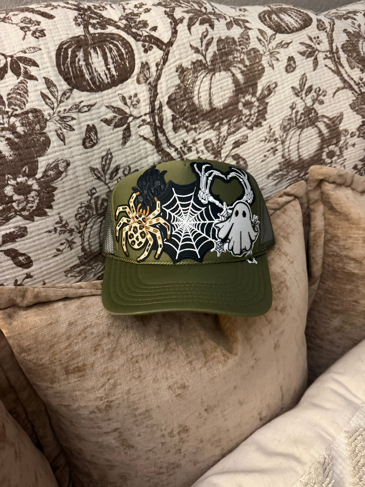 Spooky Spider Trucker