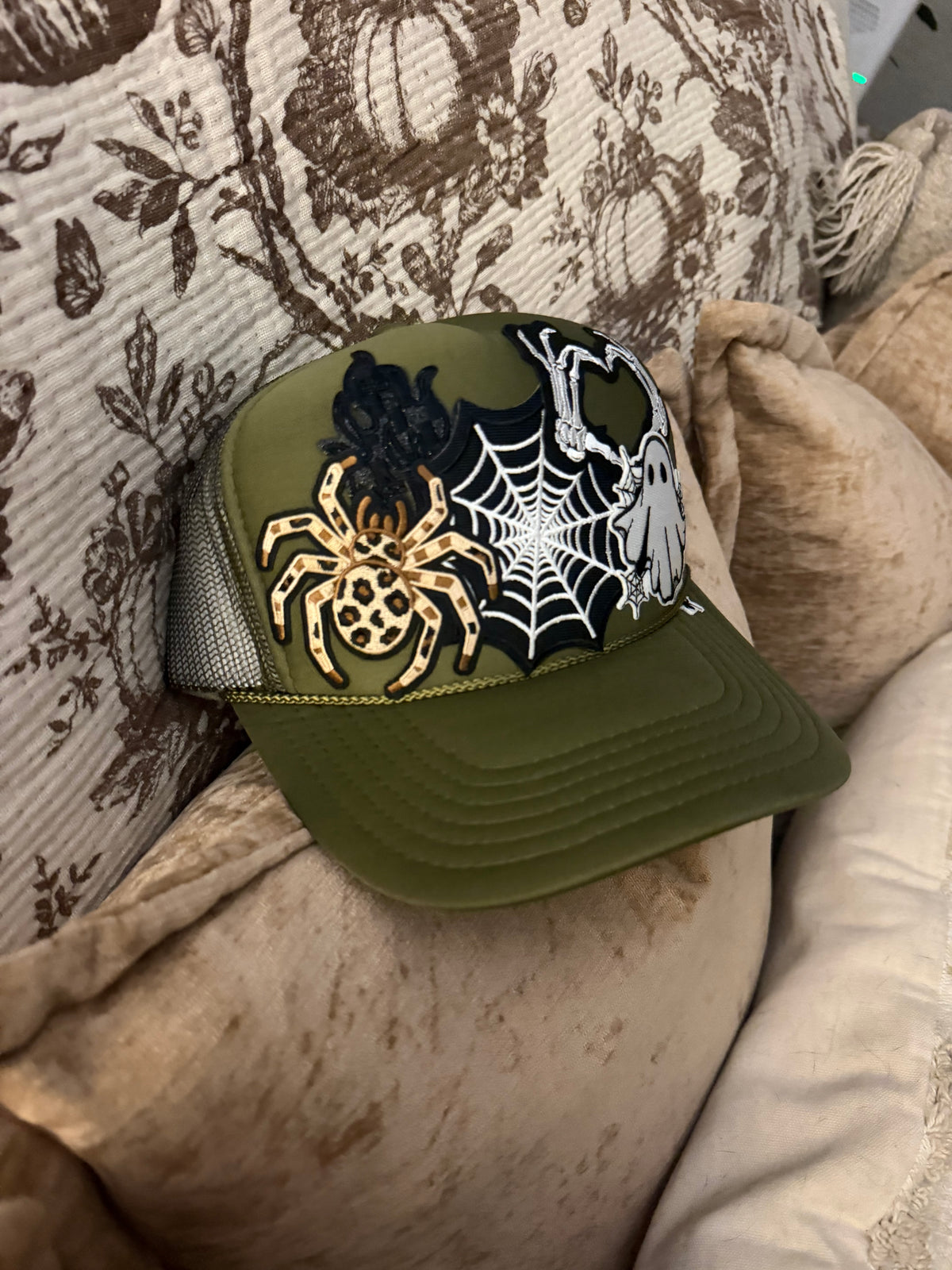 Spooky Spider Trucker