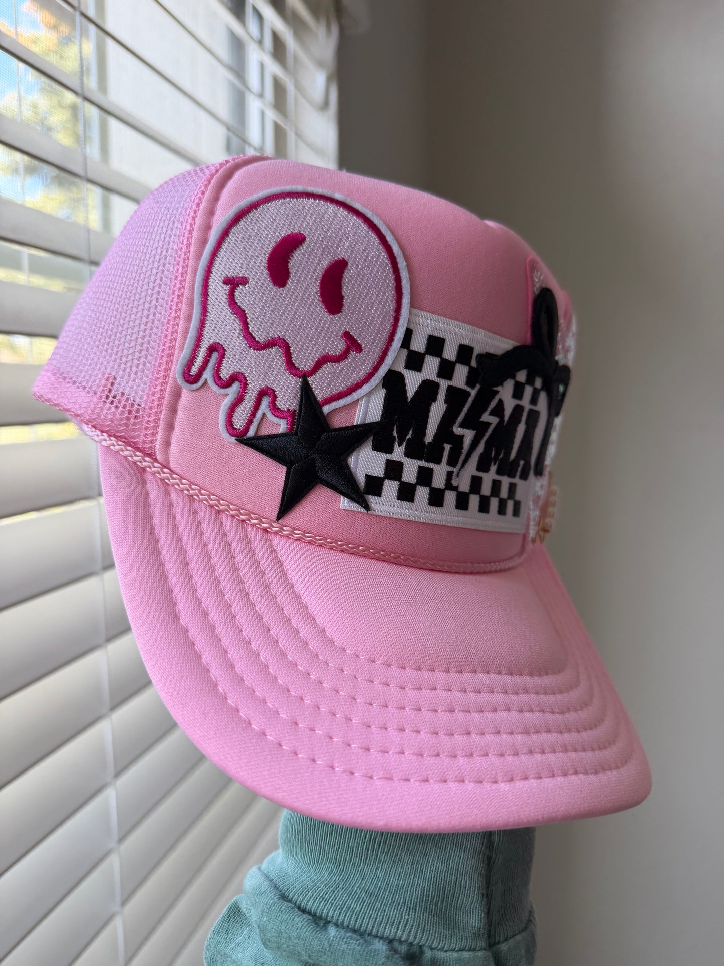 GIRL MAMA TRUCKER